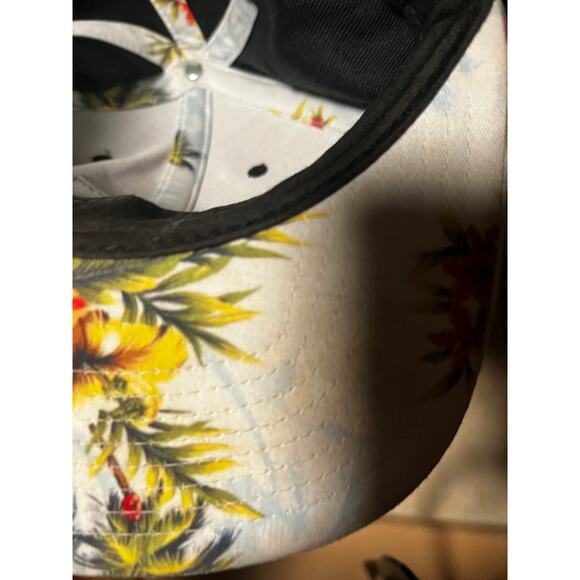 Toby Mac TM Hawaiian Floral Snapback Hat - Picture 9 of 11